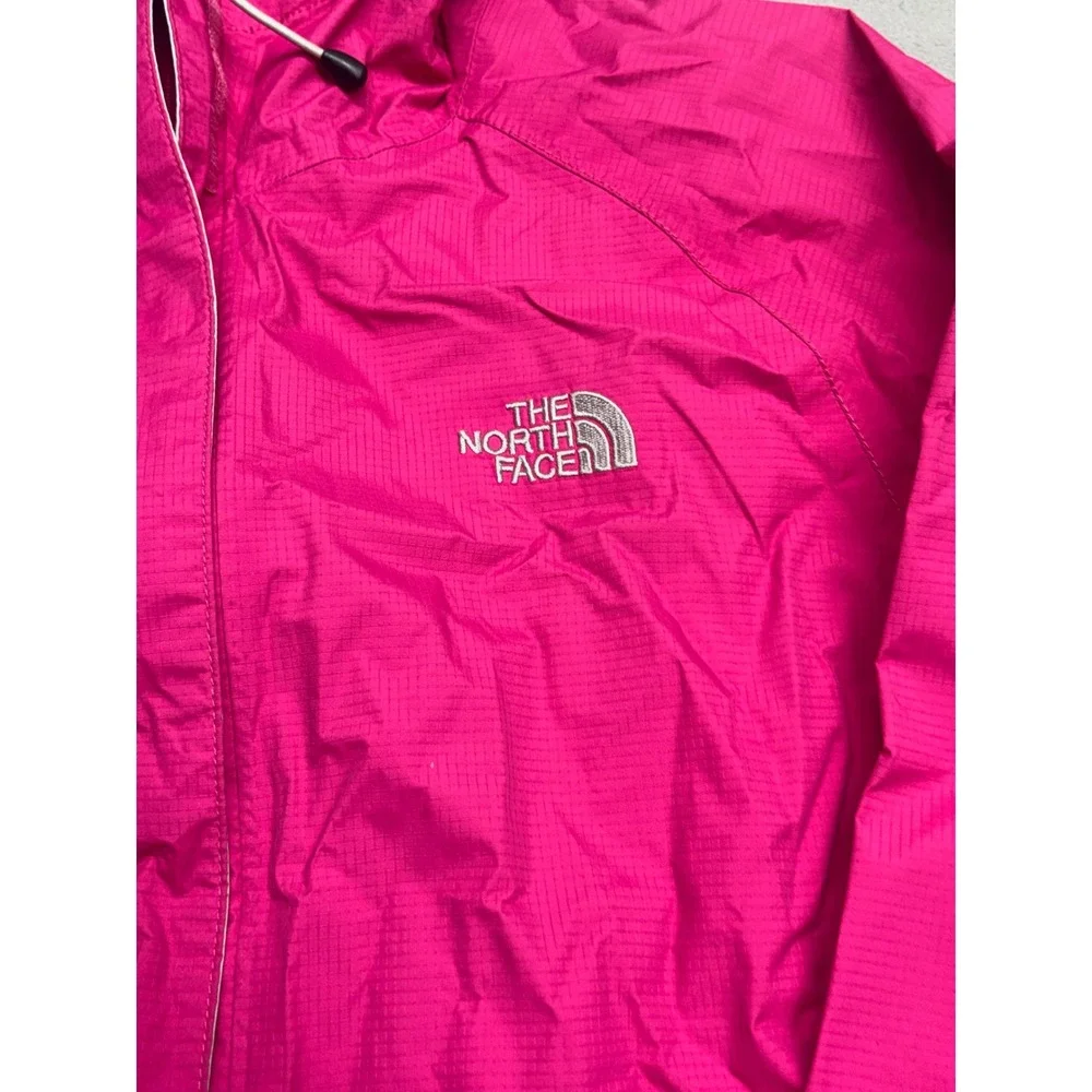 The North Face HyVent 2.5L Pink Rain Jacket Womens Small Hooded Windbreaker